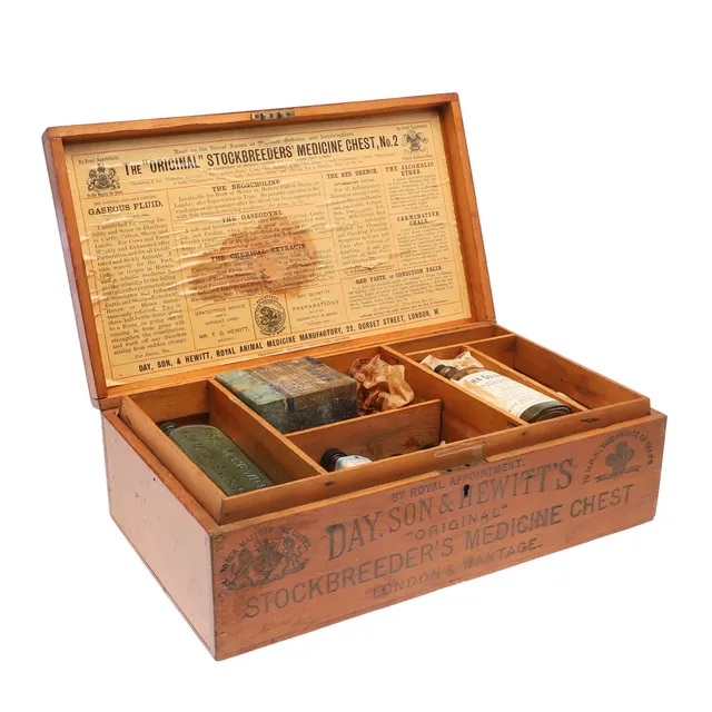 DAY, SON & HEWITT'S STOCKBREEDER'S MEDICINE CHEST & CONTENTS.