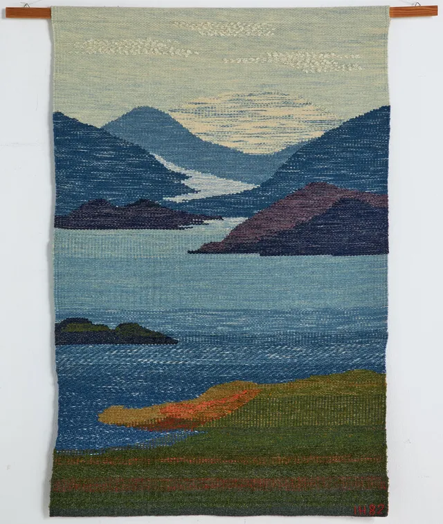 VÄGGBONAD, skärgårdsmotiv, ullblandning, monogramsignerad IH samt daterad 82.