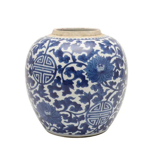CHINESE BLUE AND WHITE PORCELAIN GINGER JAR - KANGXI.