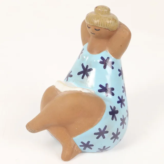 LISA LARSON. FIGURIN, "Emma", ur serien ABC-flickor, stengods, Gustavsberg.