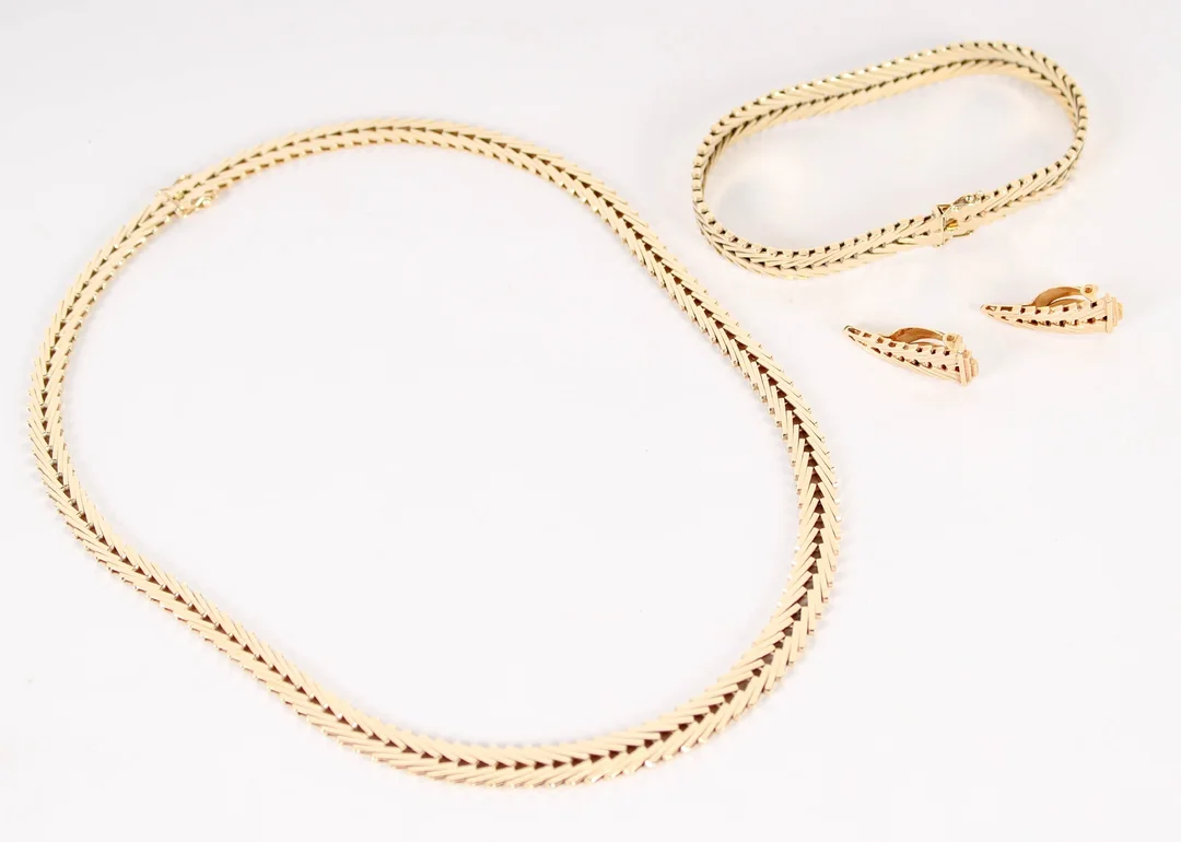 Viggo Pedersen. Geneva necklace, bracelet and ear clips of 14 kt. gold — Jewellery/Jewellery sets — Lauritz
