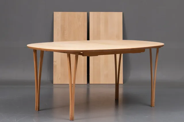 Haslev møbelsnedkeri. Spisebord, model '998' med tillægsplader (3)