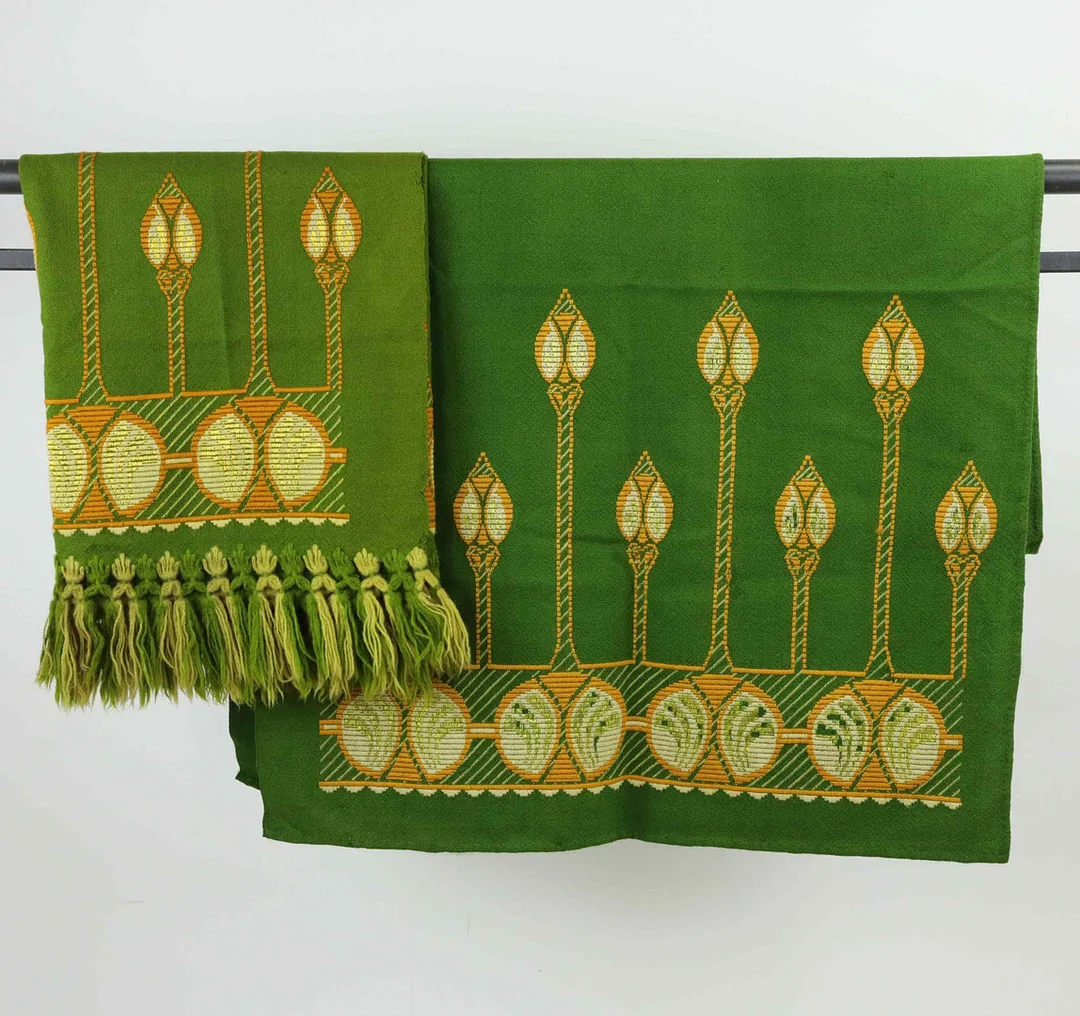 DRAPERIER/GARDINER, 4 delar, jugend, 18/1900-tal. — Textiles — Hälsinglands Auktionsverk