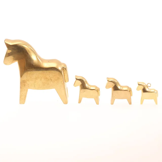 LOTTA HORN. Figuriner, 4 stycken, hästar, mässing, Riejmyre.