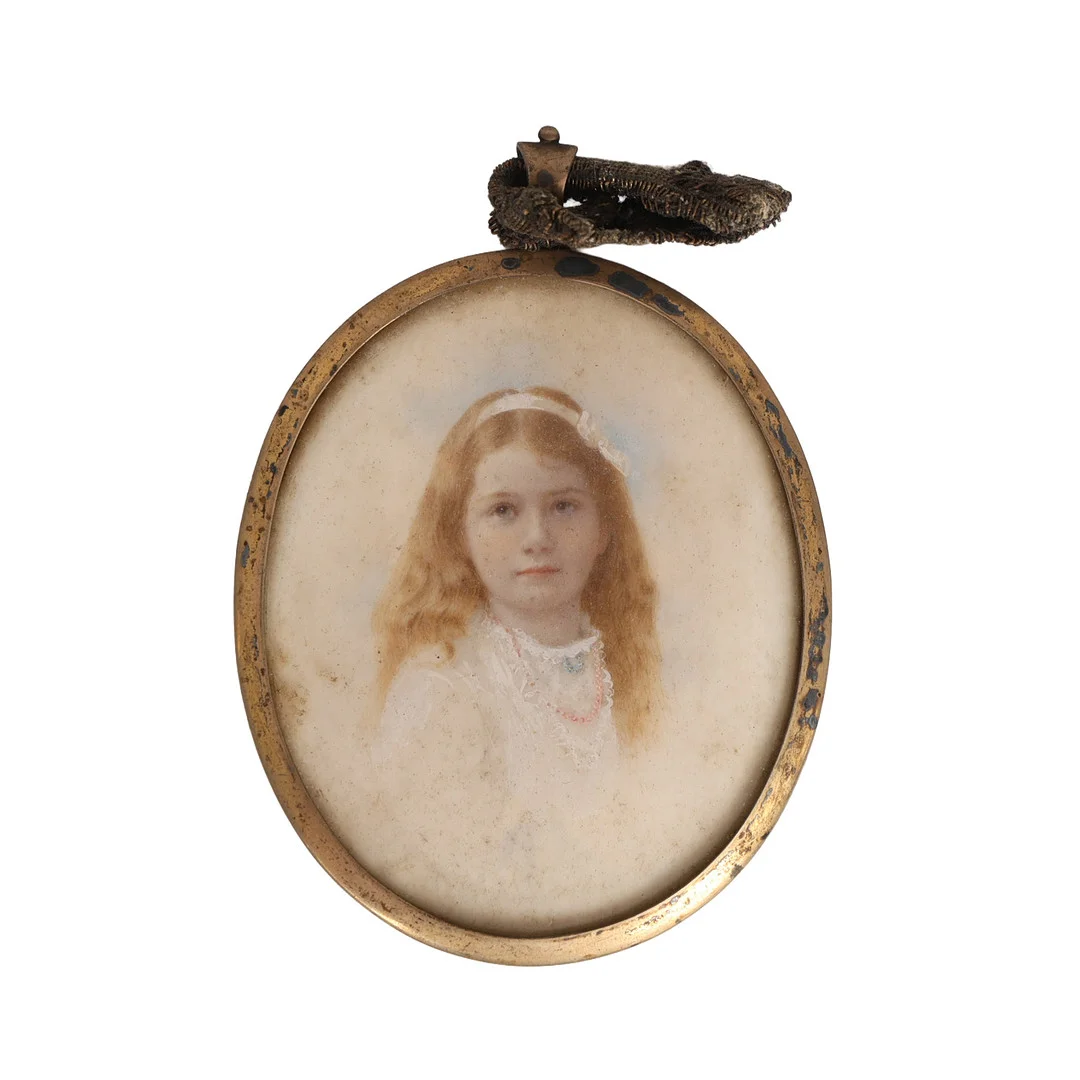 BRITISH SCHOOL EARLY 20TH CENTURY, PORTRIAT MINIATURE OF A YOUNG GIRL. — Paintings — Bishop & Miller