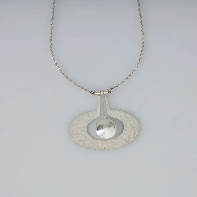 TAPIO WIRKKALA. HÄNGE, Päron, silver, Kultakeskus 1975.