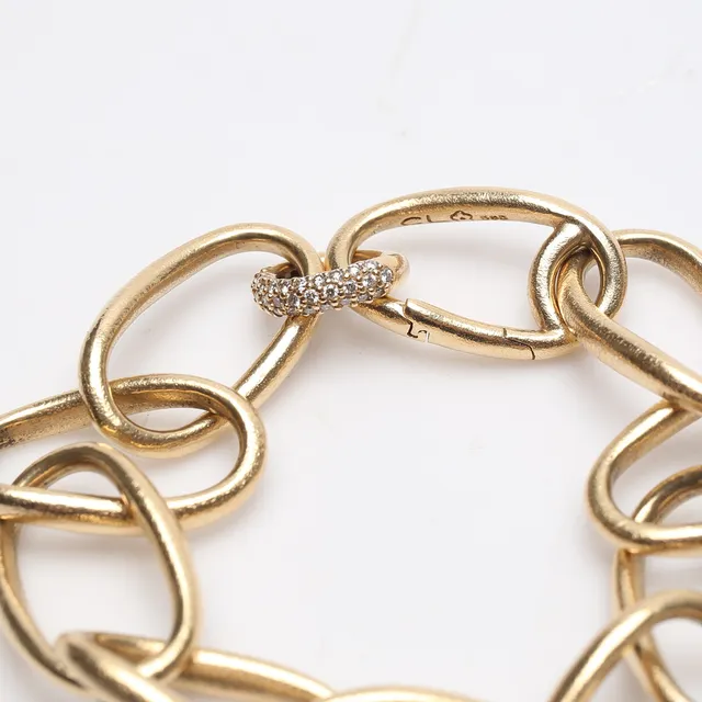 CHARLOTTE LYNGGAARD. Armband, ''Love bracelet'', 14k guld, med diamanter, Ole Lynggaard, vikt ca 55.9 g.