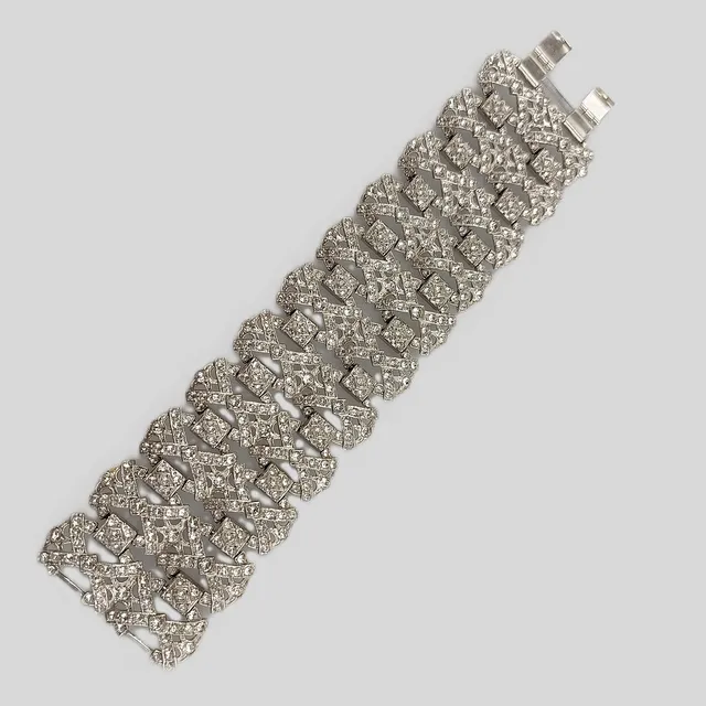 FUNKELNDES VINTAGE-ARMBAND - 1950ER JAHRE.