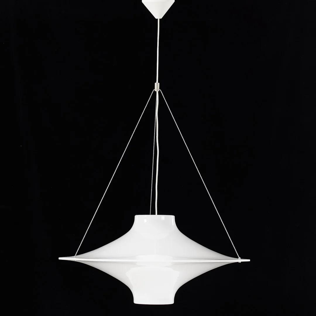 YKI NUMMI. "Måsen" "Lokki/ Sky Flyer", takarmatur, Keraplast, Finland, formgivningsår 1959/60. — Ceiling lights — Stockholms Auktionsverk Magasin 5