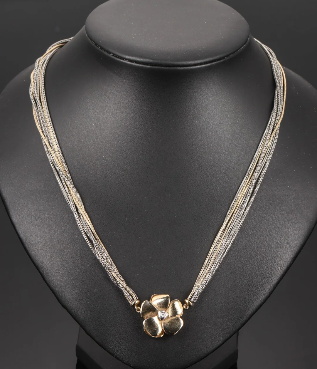 Ole Lynggaard. Large flower lock with gold and silver necklace (2) — Jewellery/Necklaces, pendants — Lauritz