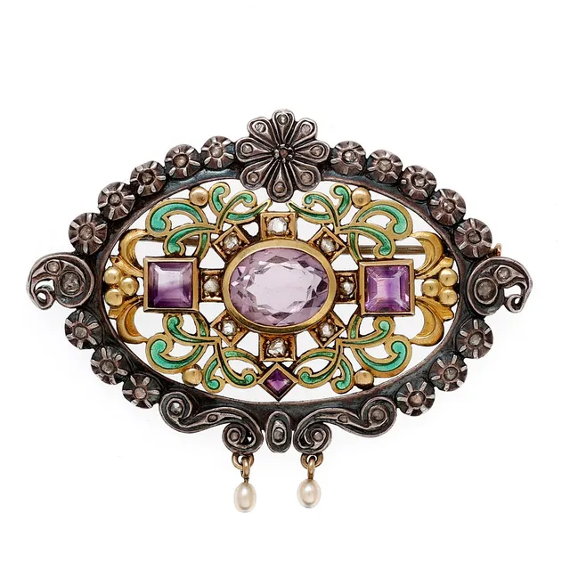 "Noucentista" brooch, early 20th Century.