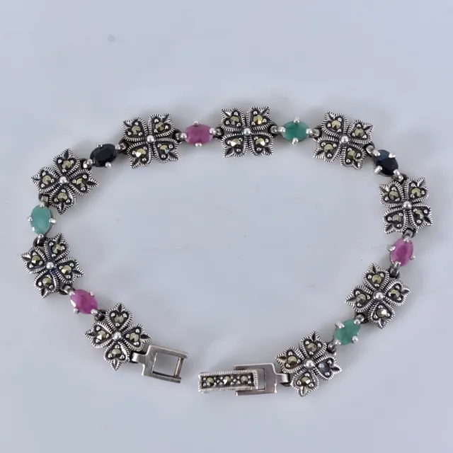 ARMBAND, med markasiter, rubin, smaragd och safirer, sterlingsilver.
