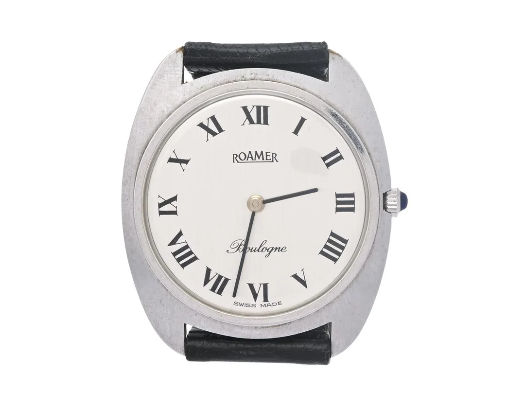 ROAMER, Boulogne, Cal Peseaux 7001, Boett nr. 487 8390 500 / 37006, herrur, 34 mm, vitmetall, manuell, plexiglas, läderband, ca 1970. — Klockor/Roamer — Kaplans