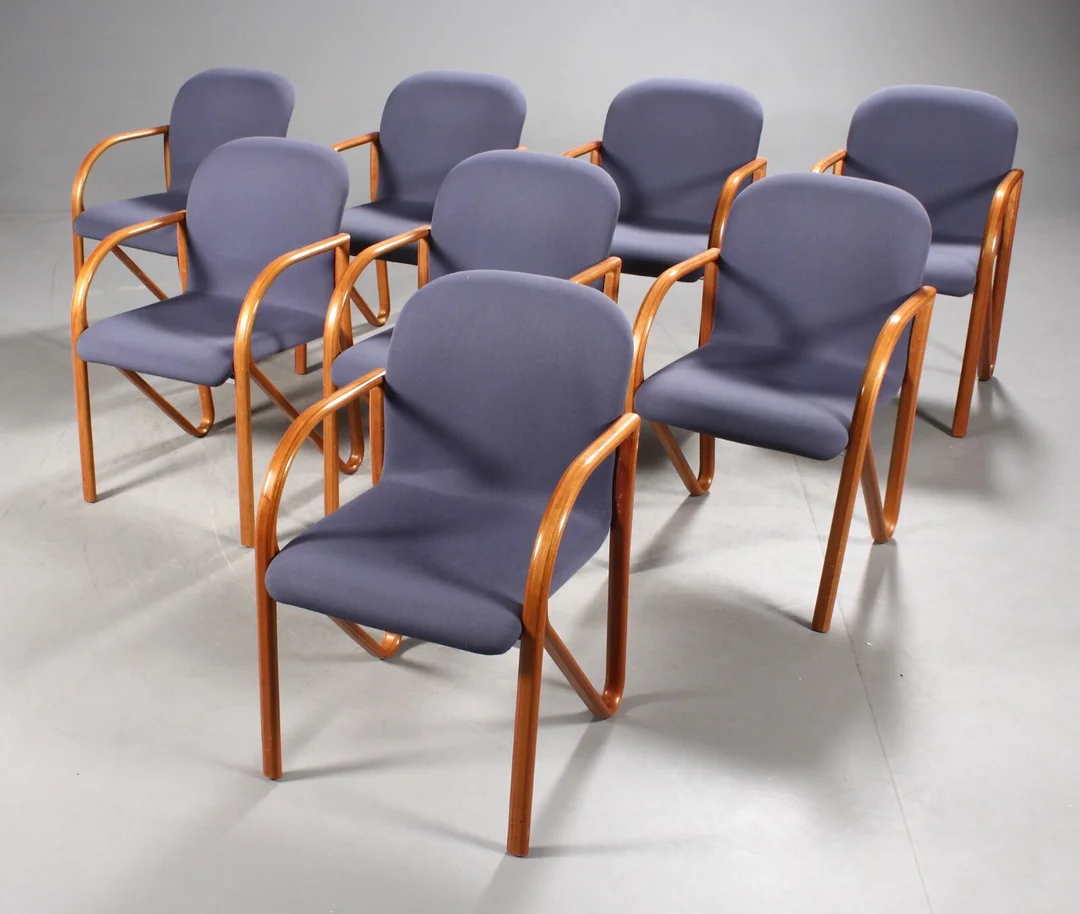 Labofa. Otte armstole / konferencestole, kirsebærtræ (8) — Furniture/Chairs — Lauritz