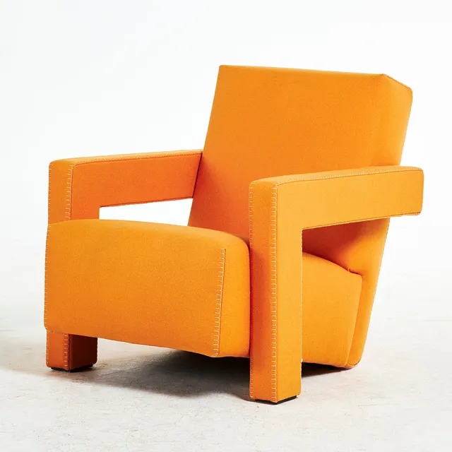 GERRIT RIETVELD. Fåtölj, "Utrecht", för Cassina, samtida, modellen ursprungligen formgiven 1935, orange textil och stålram.