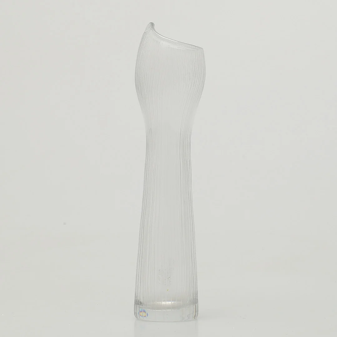 TAPIO WIRKKALA. Vas, glas, "Fölben", signerad, Iittala, Finland, 1900-tal. — Art glass — Auktionshuset Kolonn