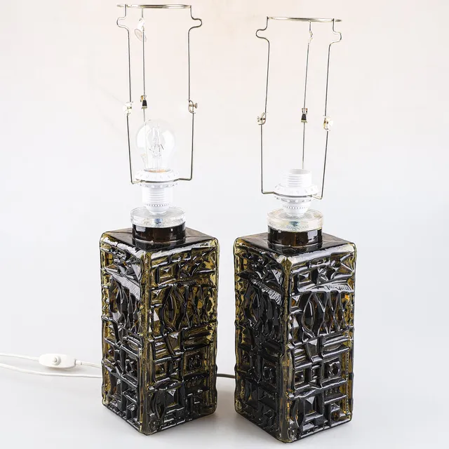 HENRIK BLOMQVIST. Bordslampor, ett par, grönt glas, Stilarmatur, Tranås. 1970-tal.
