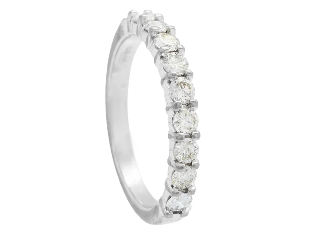 ALLIANSRING, 18K vitguld, briljantslipade dimanter ca 0,45 ctv, R-W/VS-SI, Iduna, Falköping, stl 16 mm, vikt 2,7 g. — Smycken/Alliansring — Kaplans