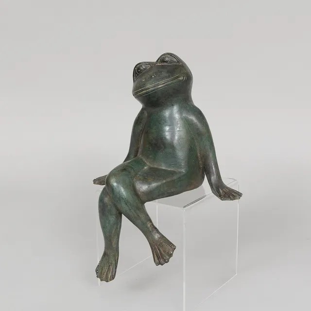SKULPTUR, sittande groda, grönpatinerad brons, samtida, stämplad A P G.