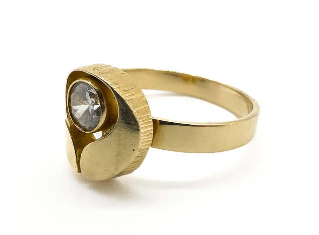 KARL LAINE. RING, "Finn Feelings", 18k guld bergskristall.