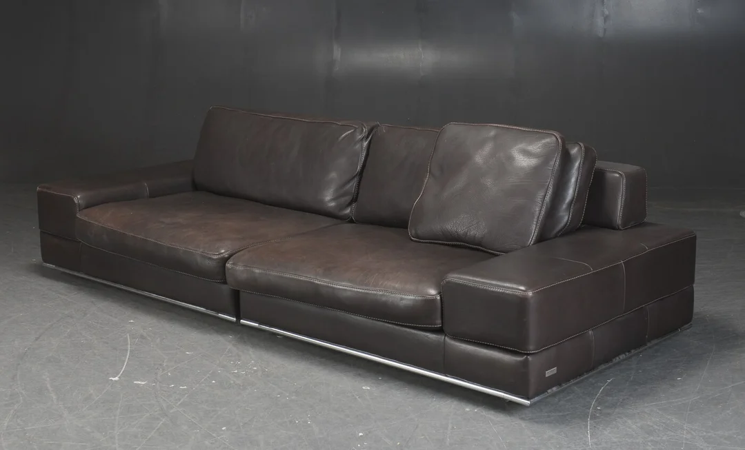 Incanto. 3 pers. sofa betrukket med bøffellæder Denne vare er sat til omsalg under nyt varenummer 5729905 — Furniture/Lounge suites, sofas — Lauritz