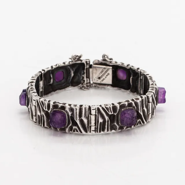 Pentti Sarpaneva, armband, ametister, silver, Åbo 1970.