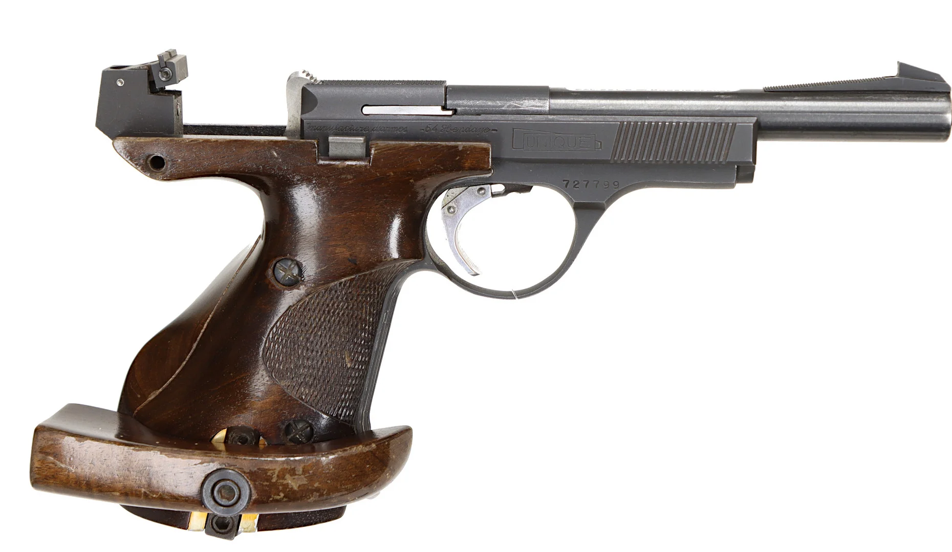 28. PISTOL, Halvautomatisk, fabrikat Unique, modell DES/69, kaliber .22LR, tillv.nr 727799, se-nr SE0254254. — Pistols — Walter Borg