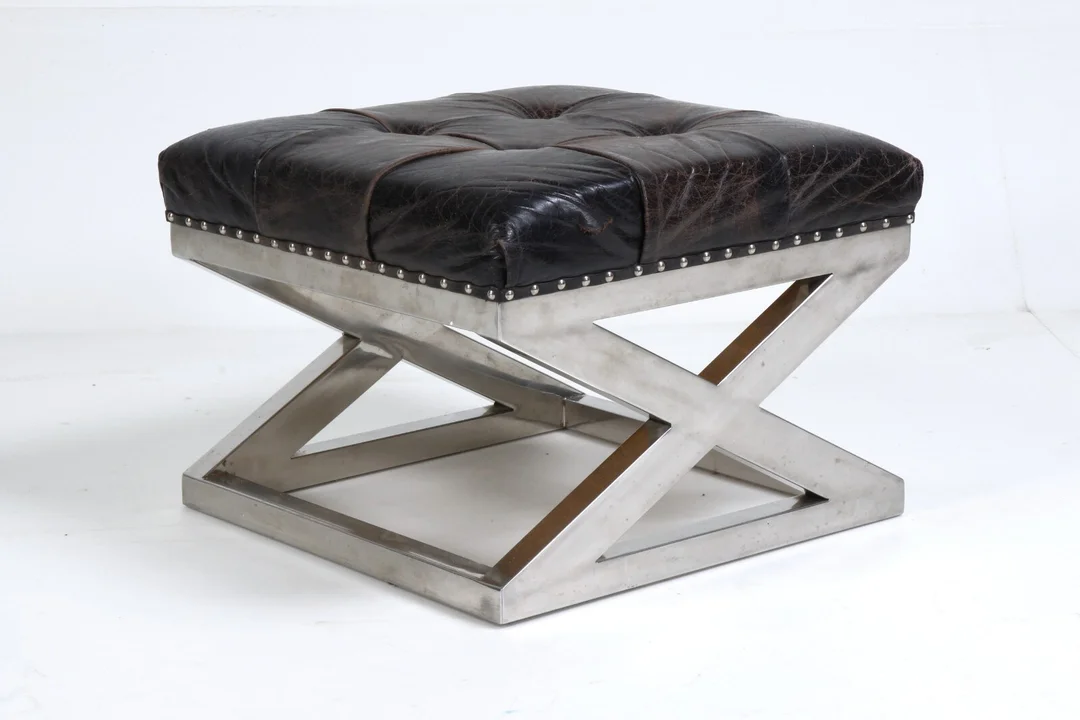 Artwood. Pouf / ottoman, model San Diego — Furniture/Other furniture — Lauritz