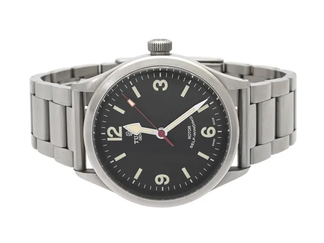 TUDOR, Geneve, Heritage Ranger, Cal ETA 2824-2, Serie nr. I317132, Ref nr. 79910, Boett nr. 8380, herrur, 41 mm, stål, automatisk, safirglas, originallänk, viklås, cert, oktober 2014, box, ytterkartong.
