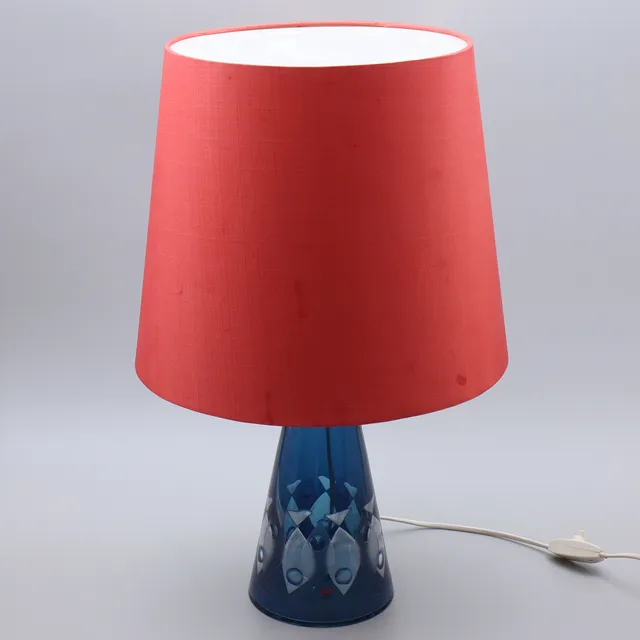 OWE SANDEBERG. (1922-1972) BORDSLAMPA "FISKAR" GLAS, KOSTA.