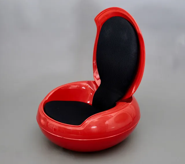 PETER GHYCZY. "Garden Egg" chair.