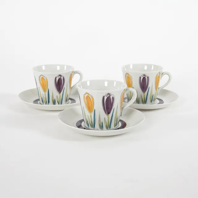 ELLEN MORTENSEN. Tekoppar med fat, 7 delar, "Crocus", Upsala-Ekeby, 1960-tal.