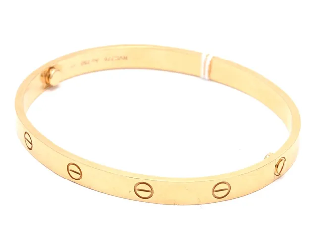 Armband Cartier Love Bracelet 18K 37,1g med originaletui, skruvmejsel, ytterkartong, cert 2022 RVC776, Ref CRB6067520, mindre slitage, 19cm.