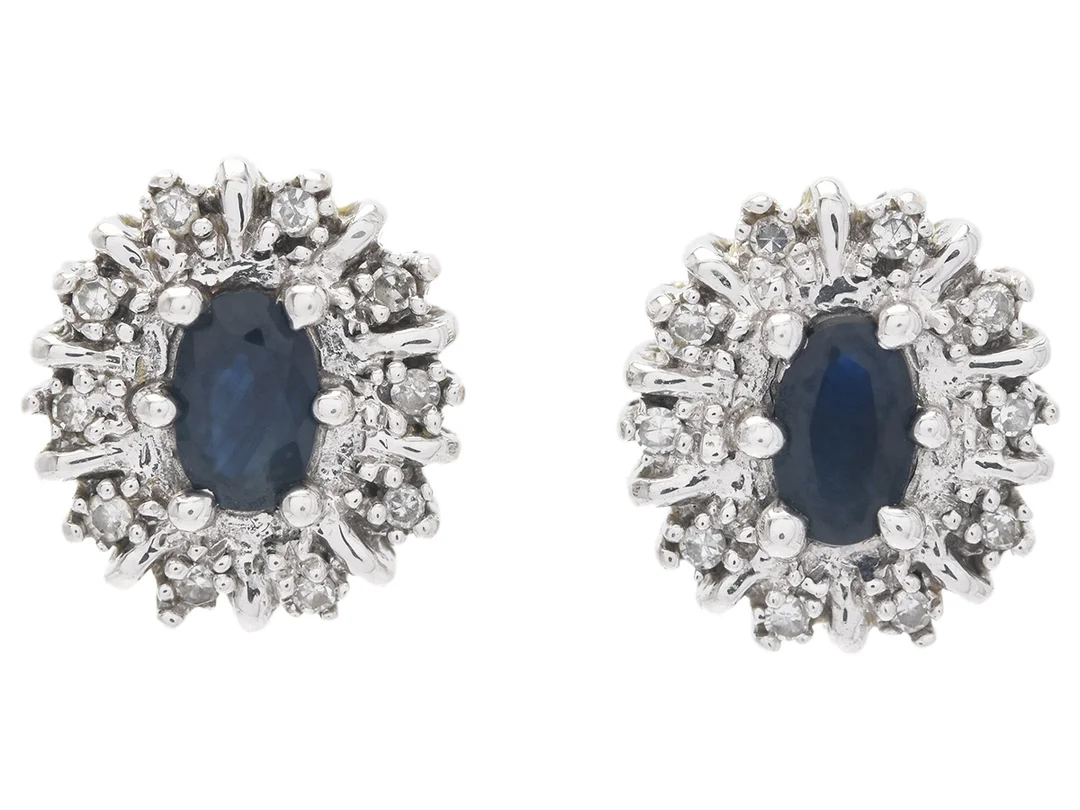 CARMOSÉÖRHÄNGEN, 18K guld, safir, 20 åttkantslipade diamanter ca 0,10 ctv, vikt 3,6 g, stift. — Smycken/Örhängen — Kaplans