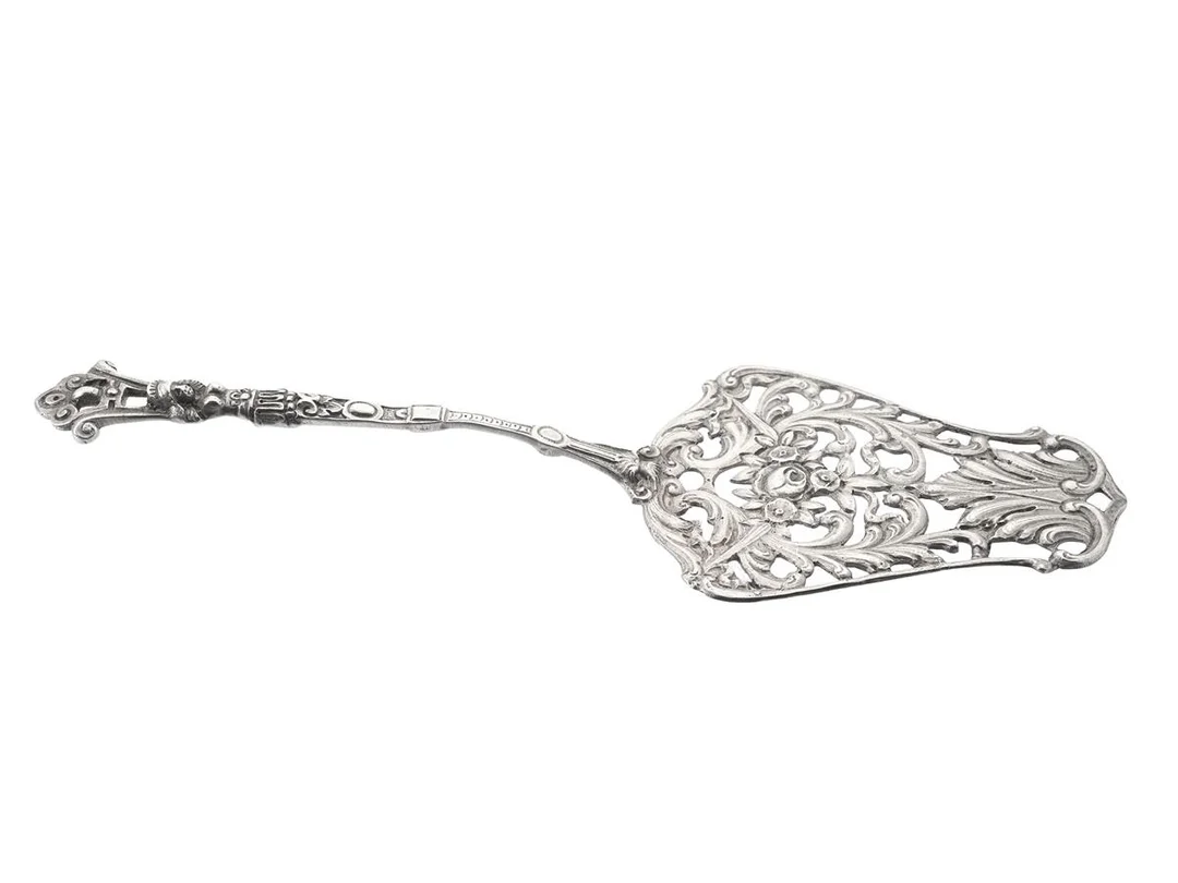 KAKSPADE, silver, längd 16,5 cm, vikt 32,5 g. — Silver/Matsilver — Kaplans