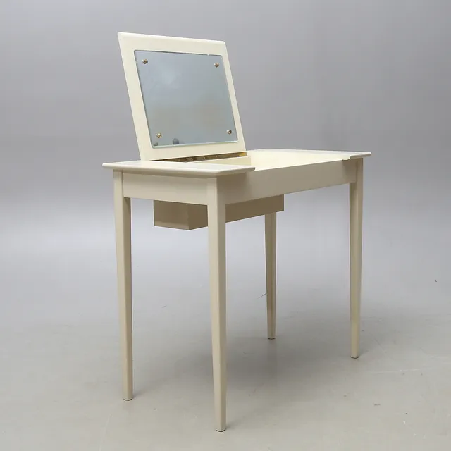 SMINKBORD, 1900-talets mitt.