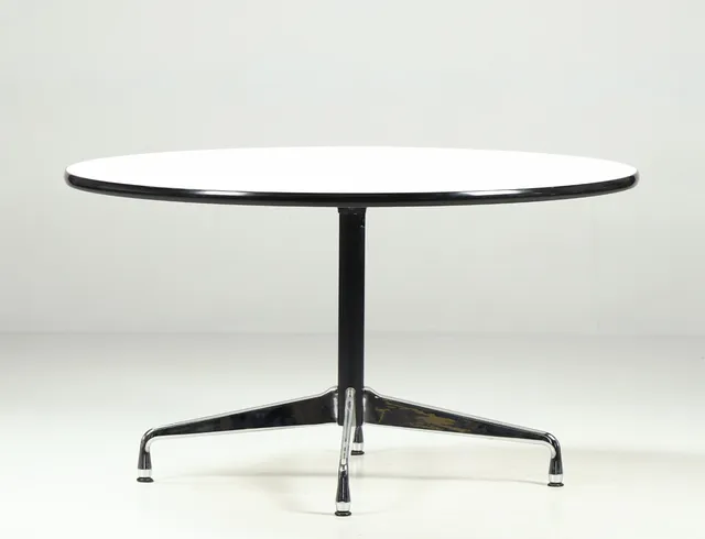 Charles Eames. Round dining table / 'Segmented Table' Ø 130 cm
