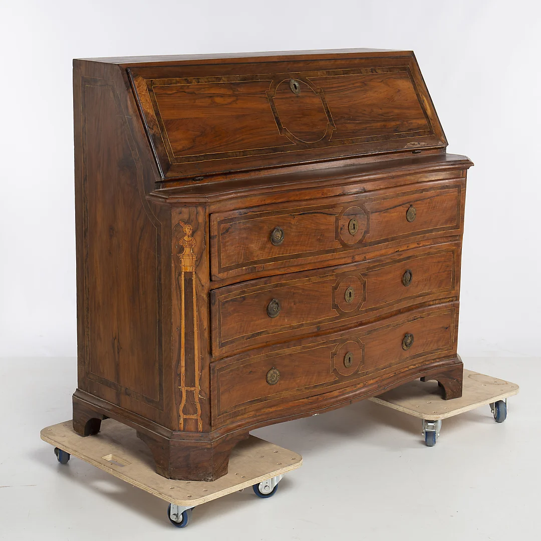 Catalan cabinet in rosewood with boxwood filleting, second half of the 18th Century. — Chests of drawers — Balclis