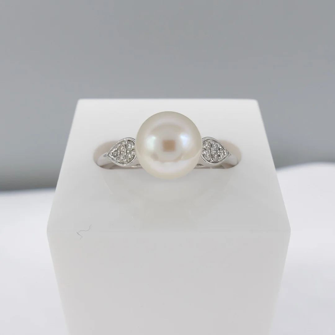 PEARL & DIAMOND ring. — Rings — Rumsey’s Auctioneers