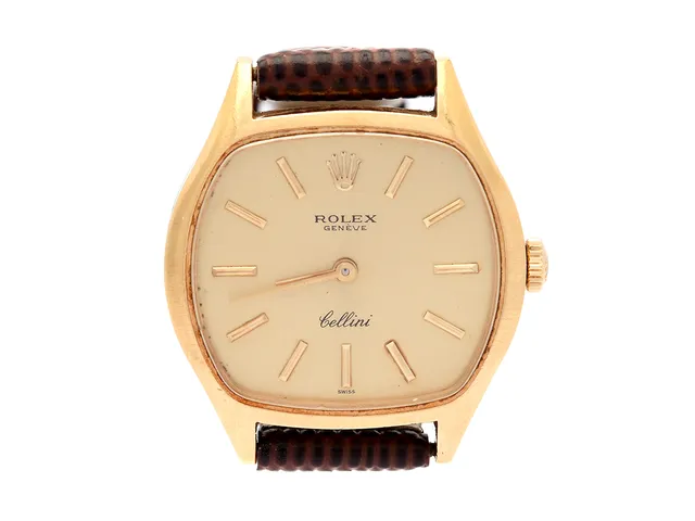 ROLEX, Genève, Cellini, Cal 1600, Serie nr. 2876342, Ref nr. 3801, Boett nr. 3801/1 92, damur, 26 x 23 mm, 18K guld, manuell, safirglas, skadad urtavla, läderband, ca 1970.