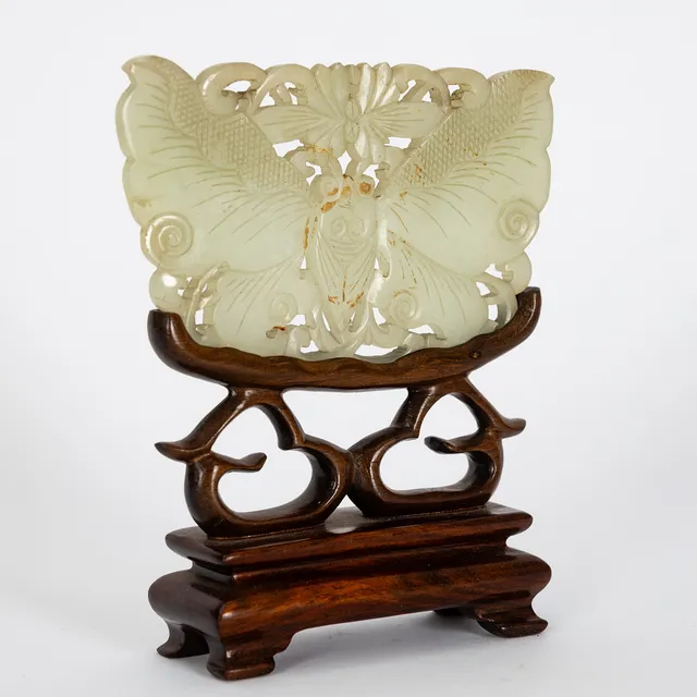 Schmetterling-Anhänger, Nephrit-Jade, China, späte Qing-Dynastie.