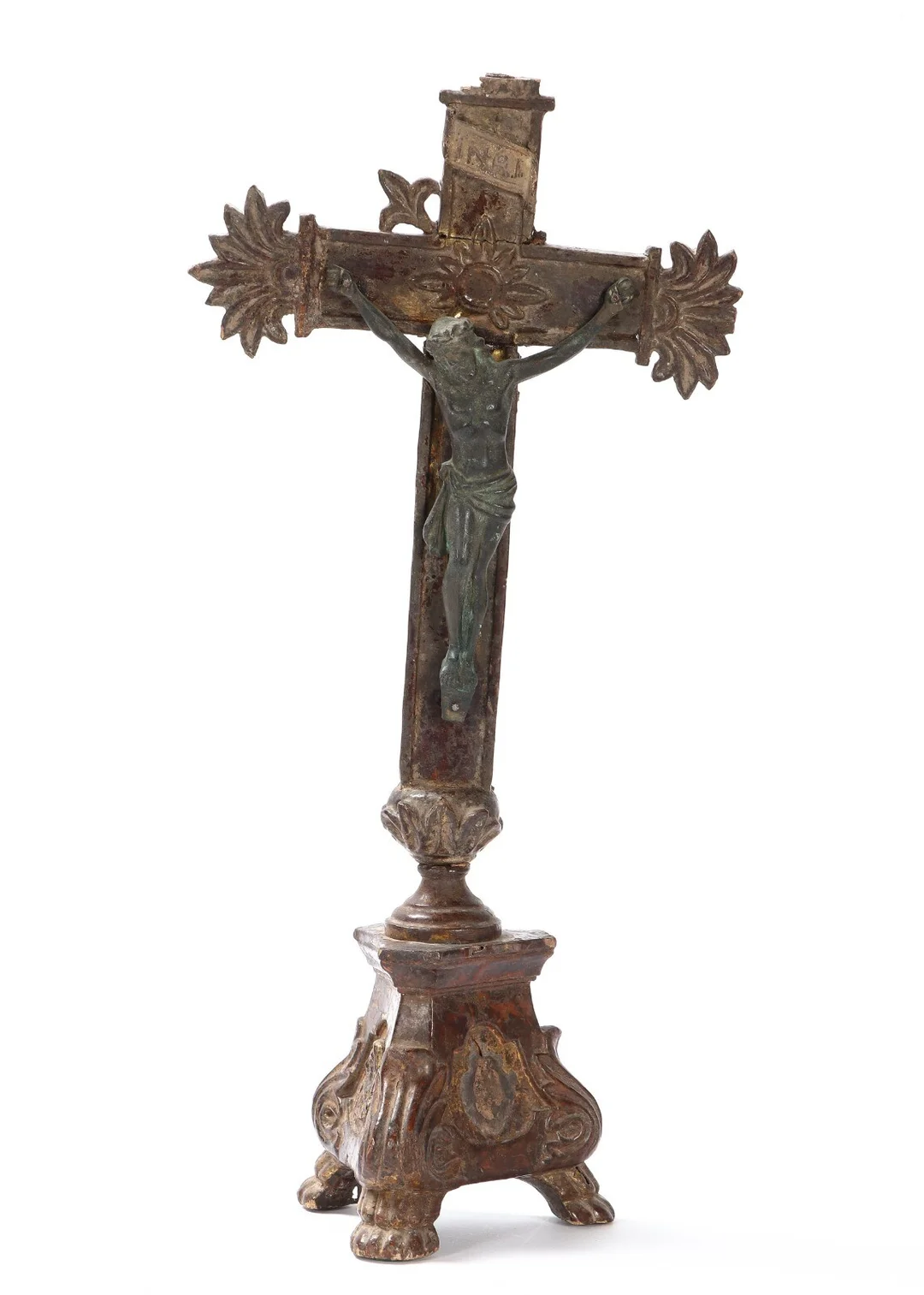 Figure in carved wood. Christ on the cross. 19th century. — Hobby and collectibles/Collectibles — Lauritz