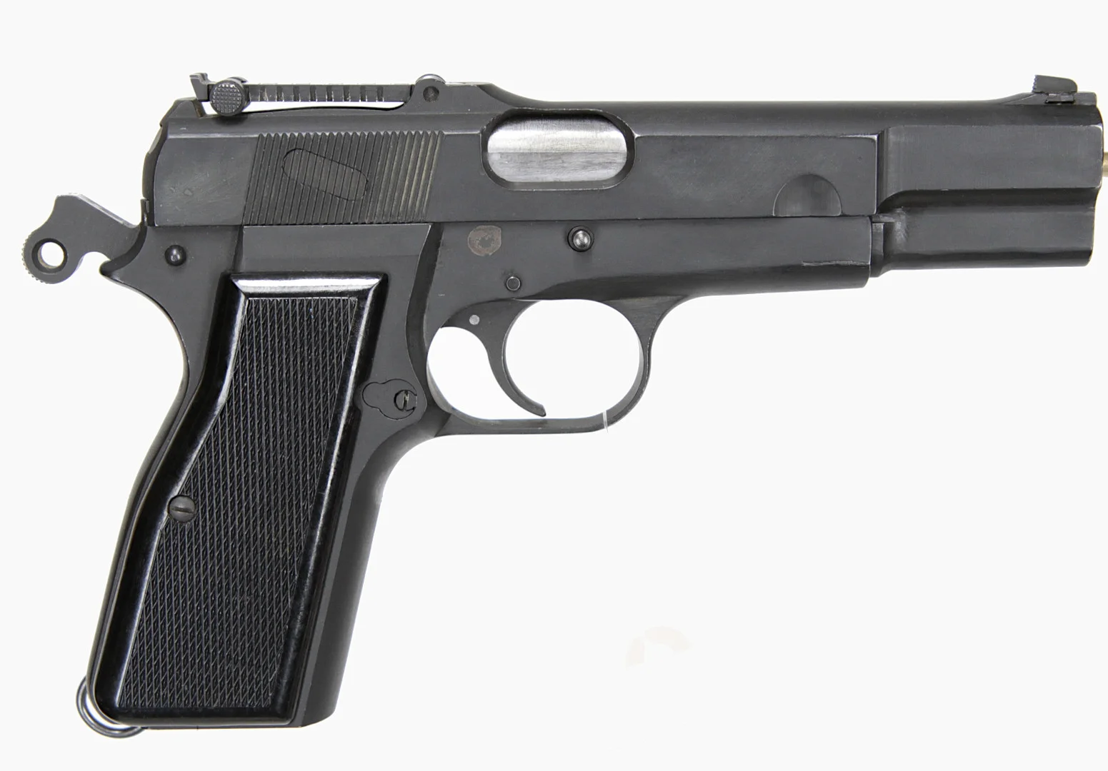 155. PISTOL, belgisk, fabrikat FN Browning, modell Hi Power MK I (John Inglis Canada), kaliber 9x19, tillv.nr 10404, se-nr Begagnad. — Pistols — Walter Borg