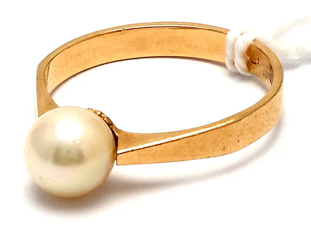 Ring 18K 2,7g Ø17½ med odlad pärla ca Ø7,0mm