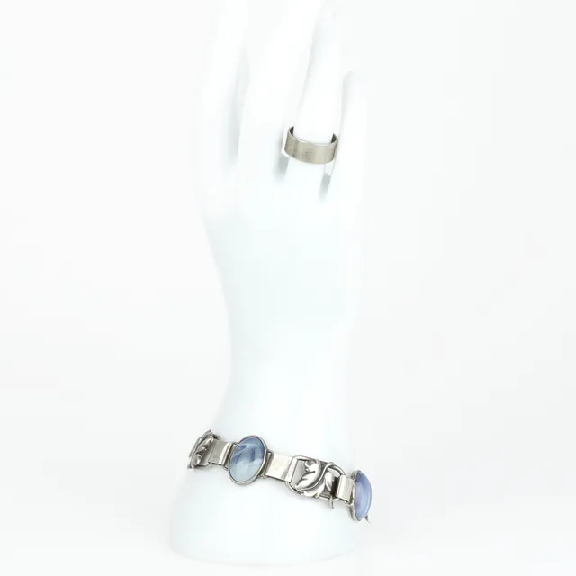VICTOR JANSON. Armband och ring, silver med drakåderagat, Vicson, Lindesberg 1963.