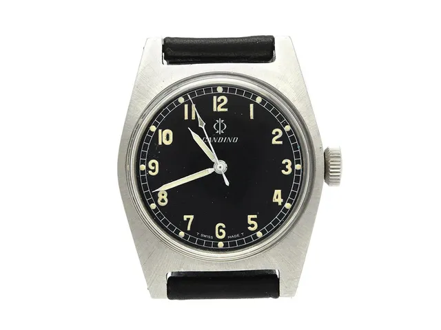 CANDINO, " T Swiss Made T", "Tre Kronor", herrur, 35 mm, Cal ETA 2750, Ref nr. 10511, Boett nr. 2031, stål, manuell, plexiglas, skadad urtavla, gravyr (Tre Kronor), läderband, ca 1968.