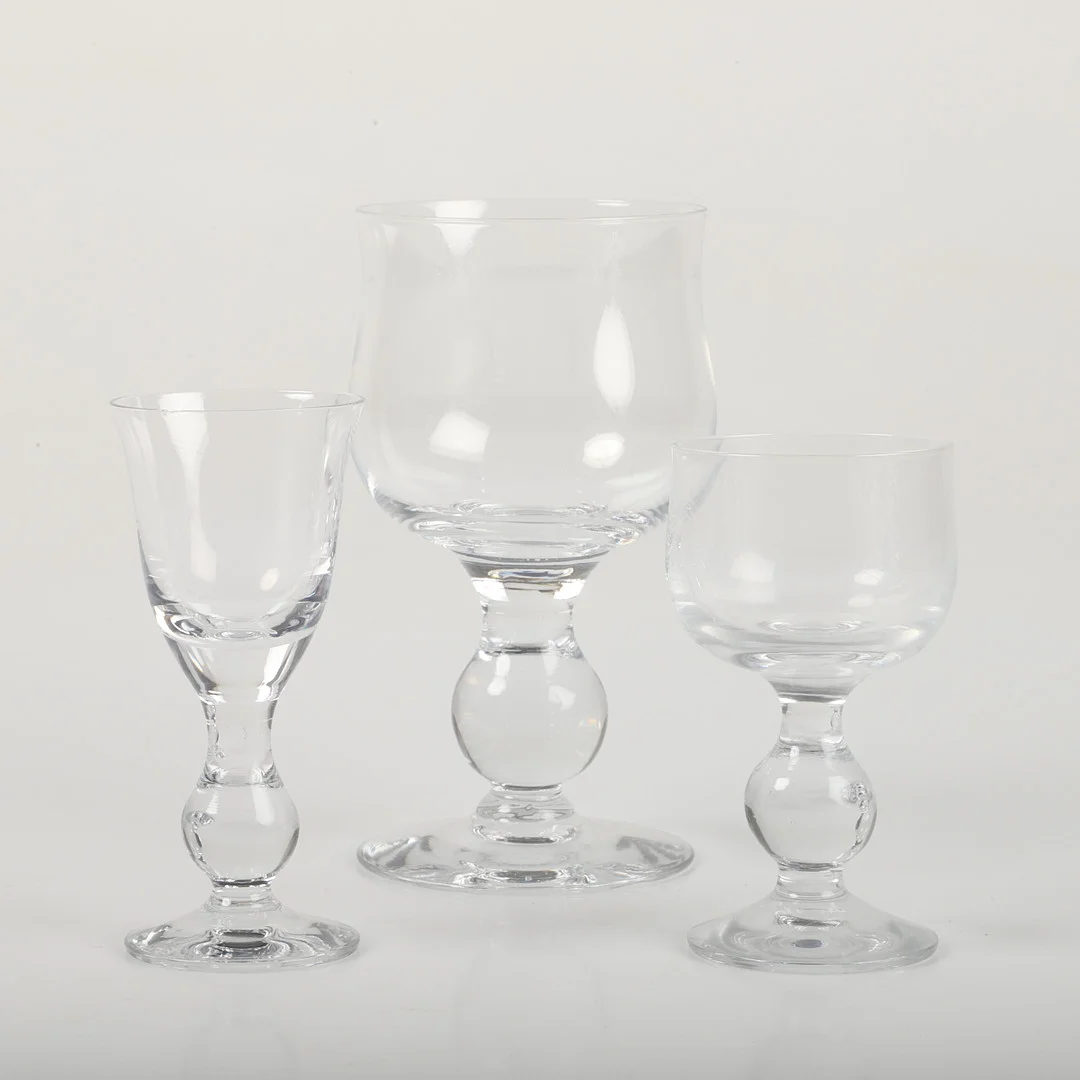 ERIK HÖGLUND. Glasservis, 28 delar H40, Boda. — Tableware — Helsingborgs Auktionskammare