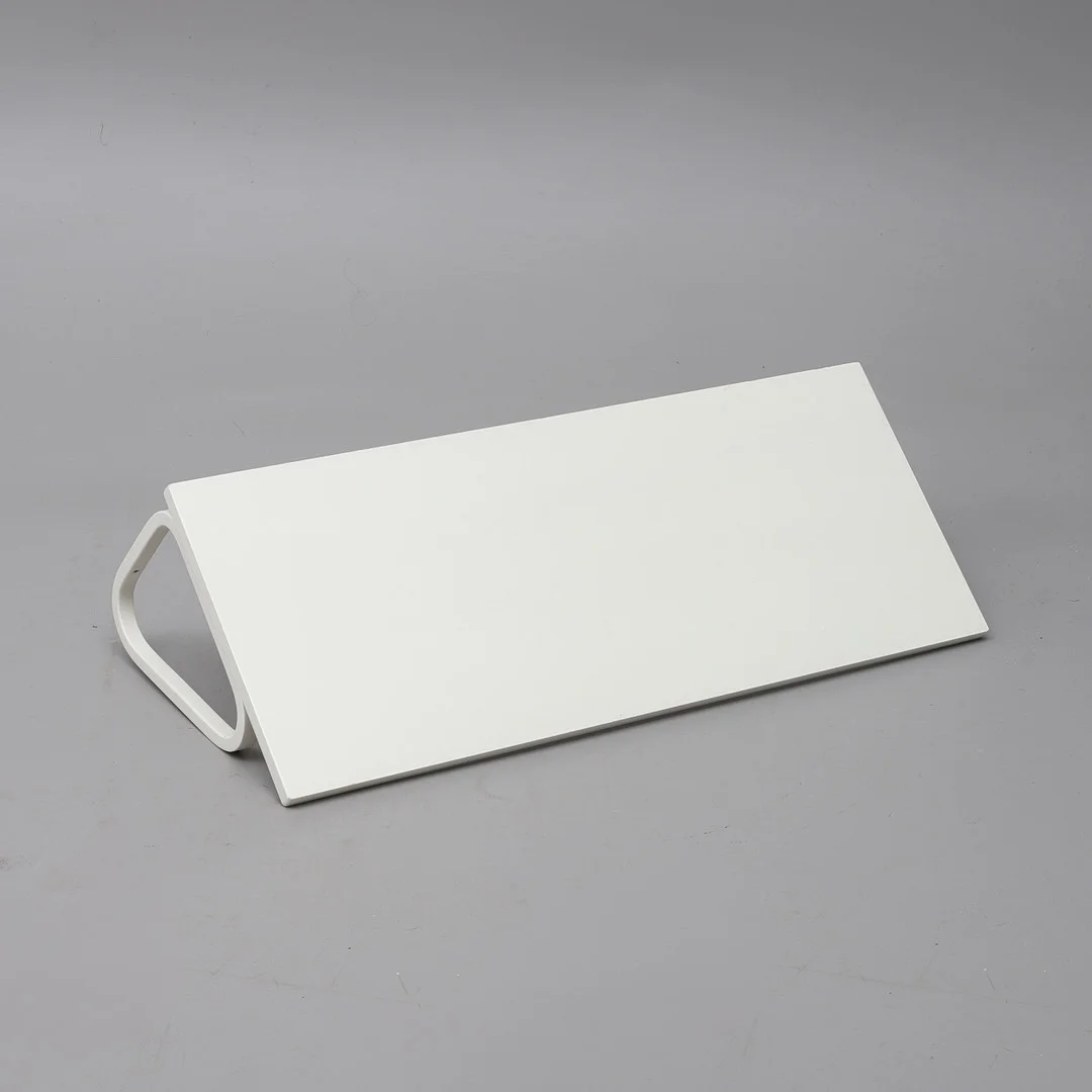 ALVAR AALTO. VÄGGHYLLA, MODELL "112A", ARTEK. — Cupboards, Cabinets & Shelves — Crafoord Auktioner Lund
