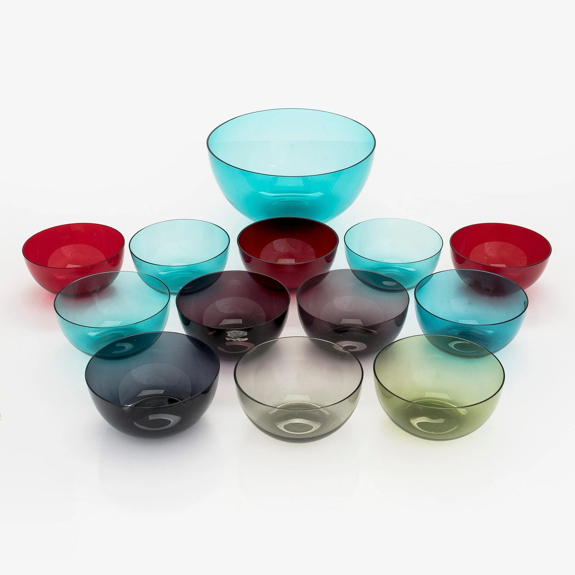 Kaj Franck, serveringsskål , "1329" och dessertskålar, 12 st, "1340", Nuutajärvi, Notsjö. — Design/Glas — Bukowskis