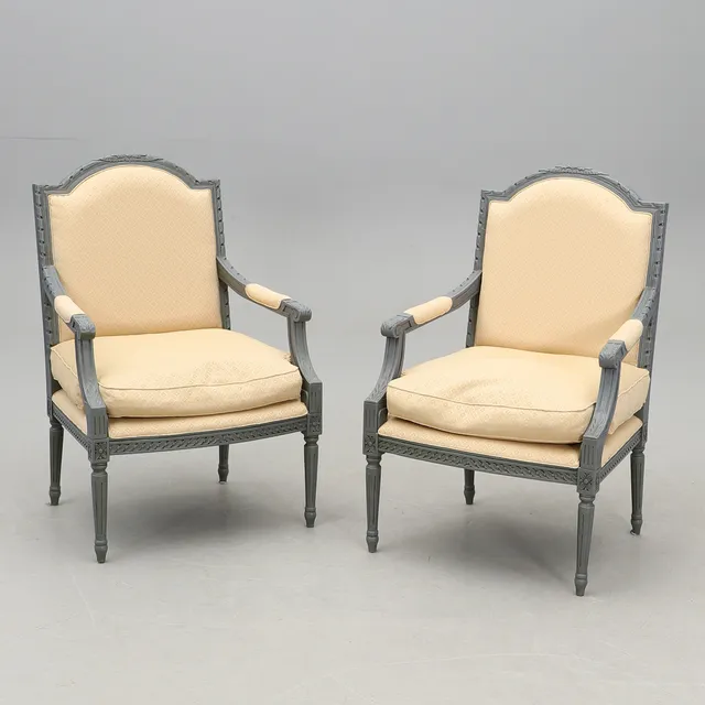 FÅTÖLJER, ett par, gustaviansk stil, 1900-tal.